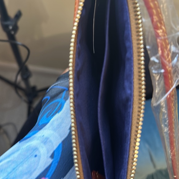 Dooney & Bourke Chicago Cubs Collectable Wristlet & Cosmetic Pouch. - Picture 10 of 10